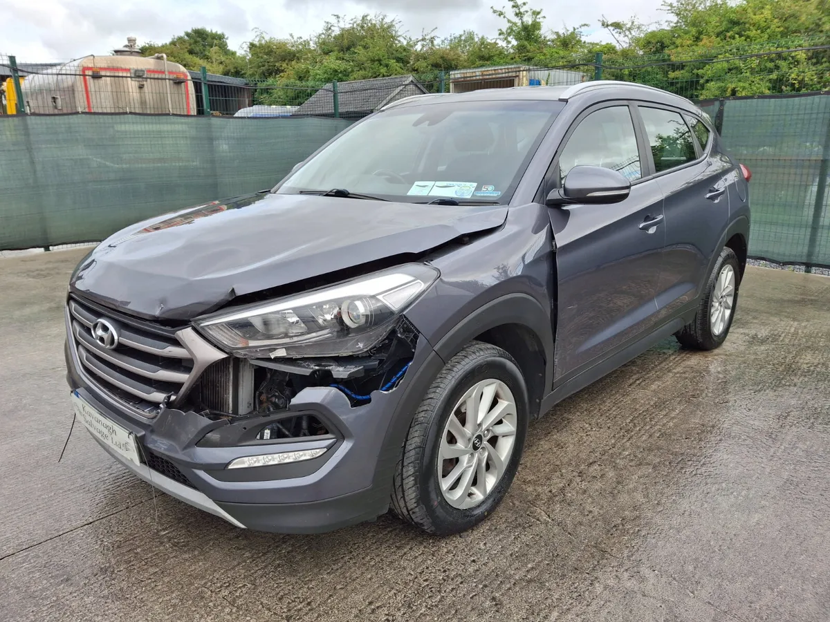 2018 Hyundai Tucson 80 miles .Light Damage - Image 3