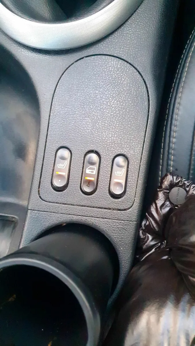 Nissan Qashqai 2008 - Image 2