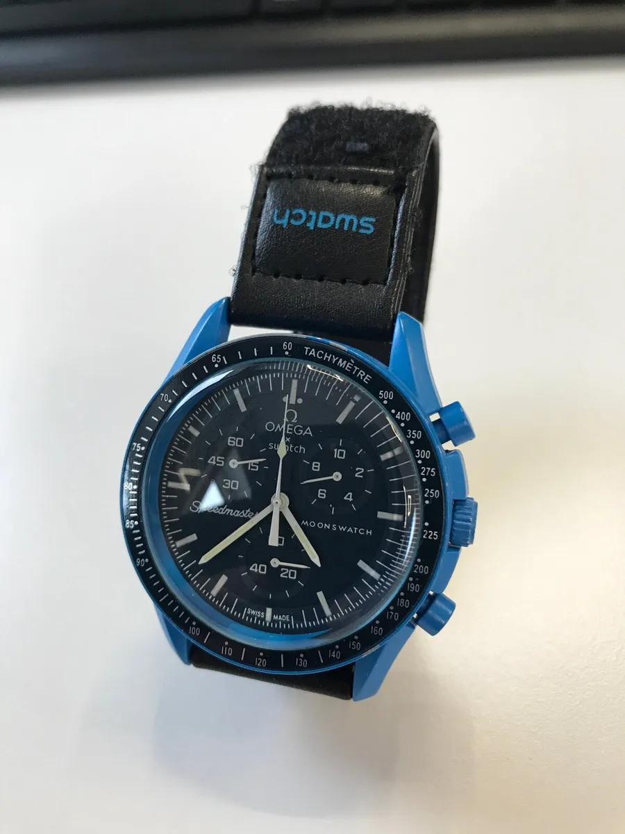 Omega MoonWatch - Image 3