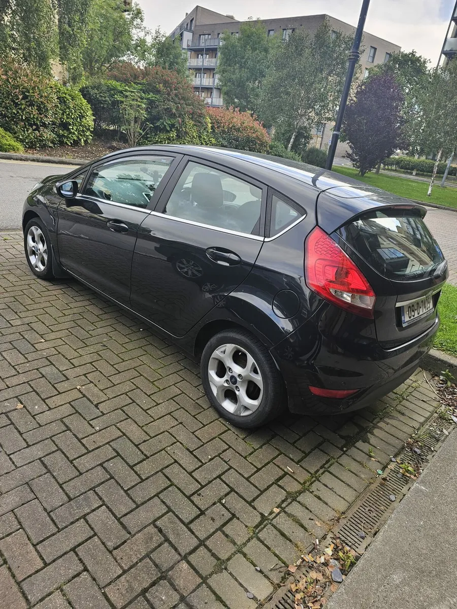Ford Fiesta, 1.4 Automatic, €1900 - Image 3