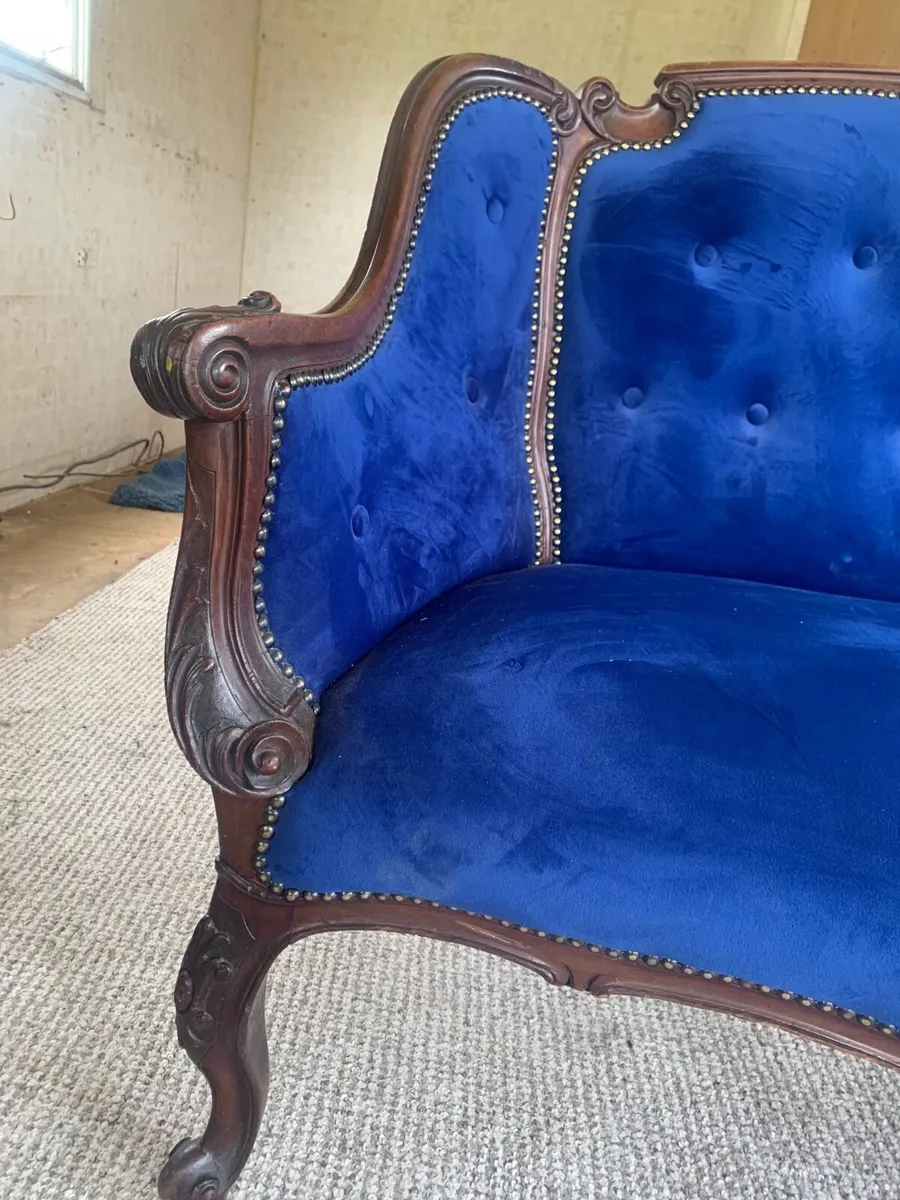 Sofa/couch - Image 4