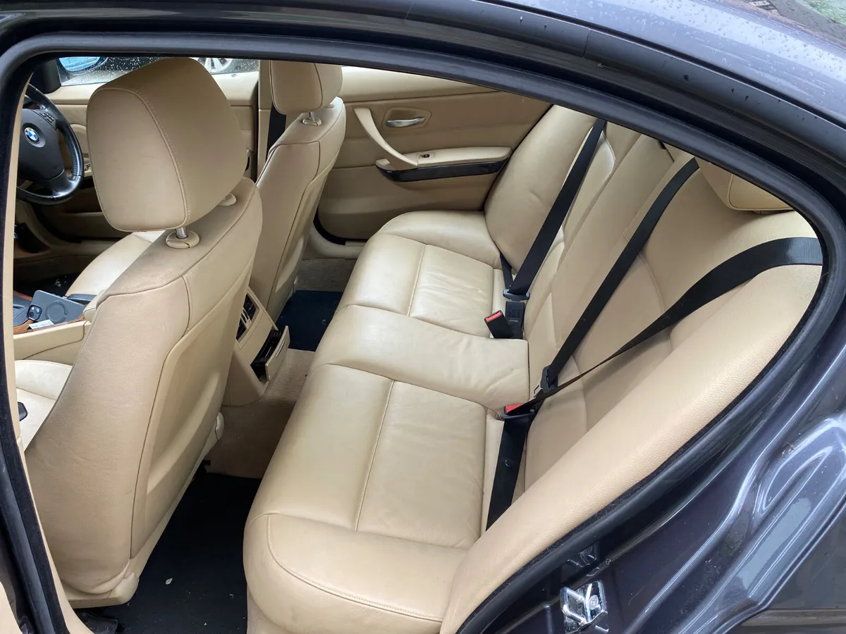 BMW 318i SE Automatic - Image 3