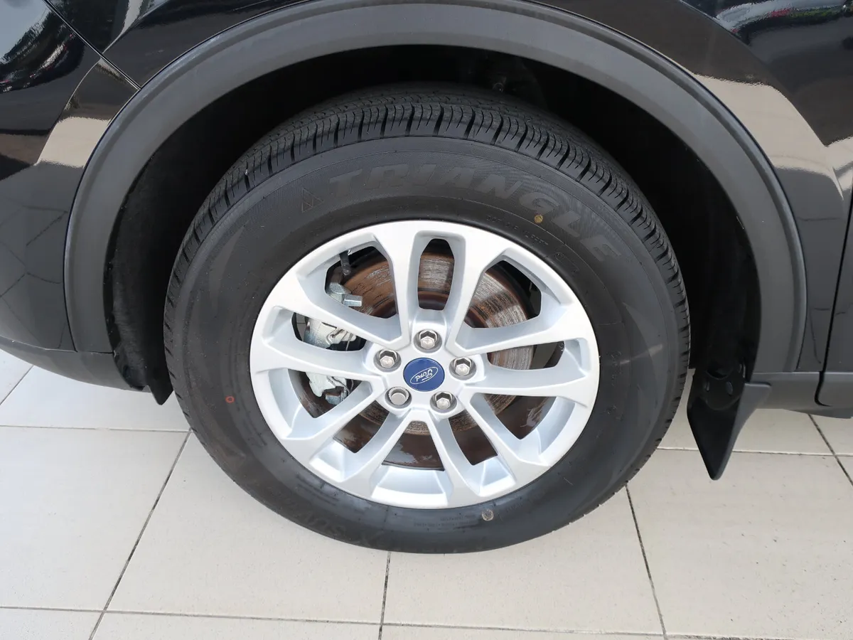 2023 FORD KUGA TITANIUM PHEV 2.5 225PS  AUTOMATIC - Image 4