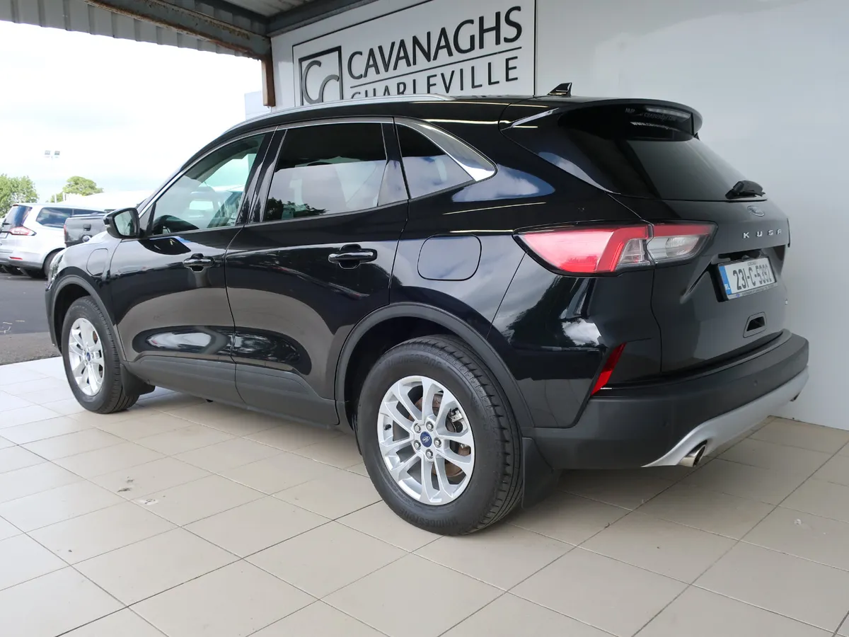 2023 FORD KUGA TITANIUM PHEV 2.5 225PS  AUTOMATIC - Image 3