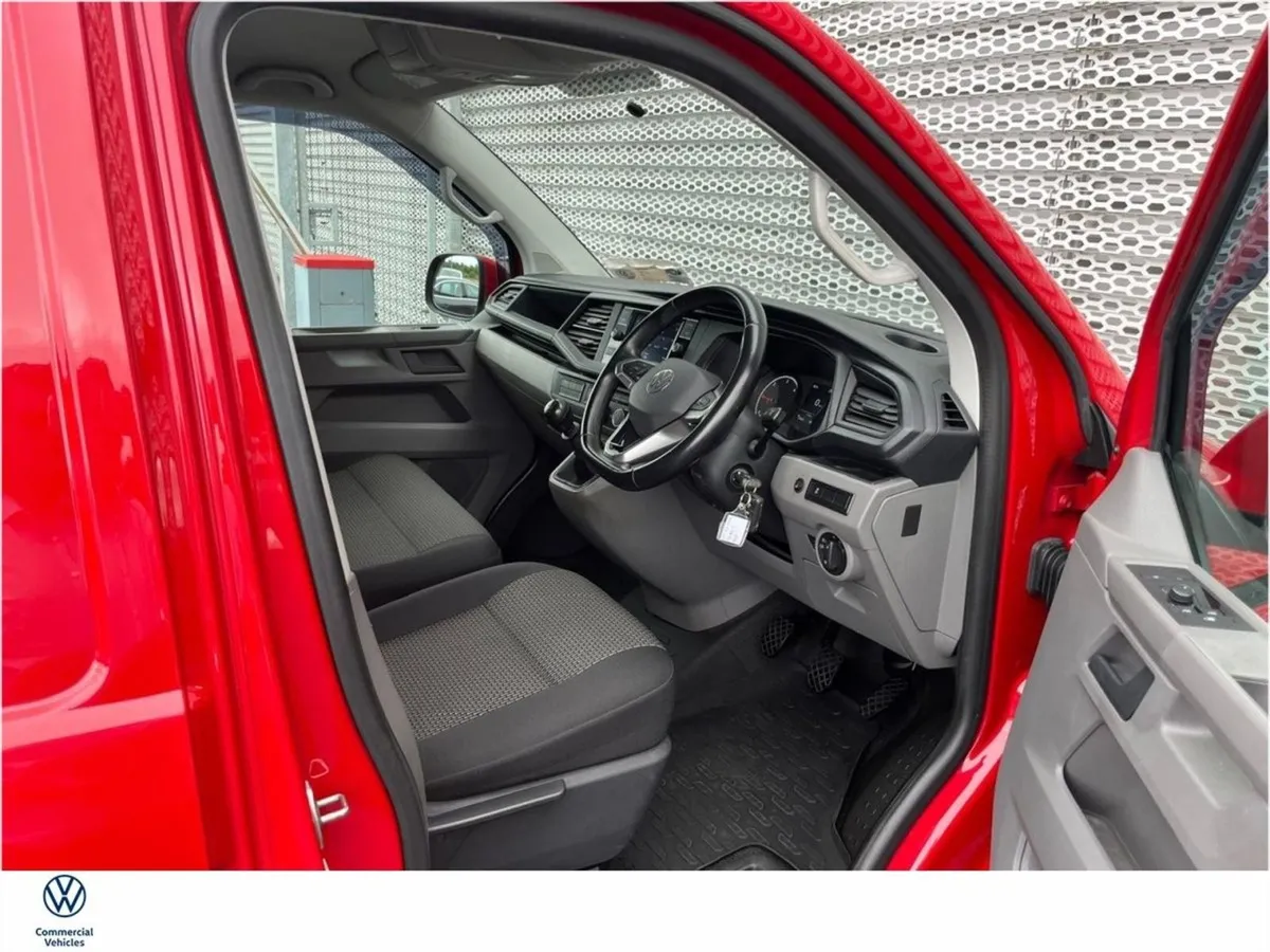 Volkswagen Transporter T6 30 Trendline 150HP M6F - Image 2