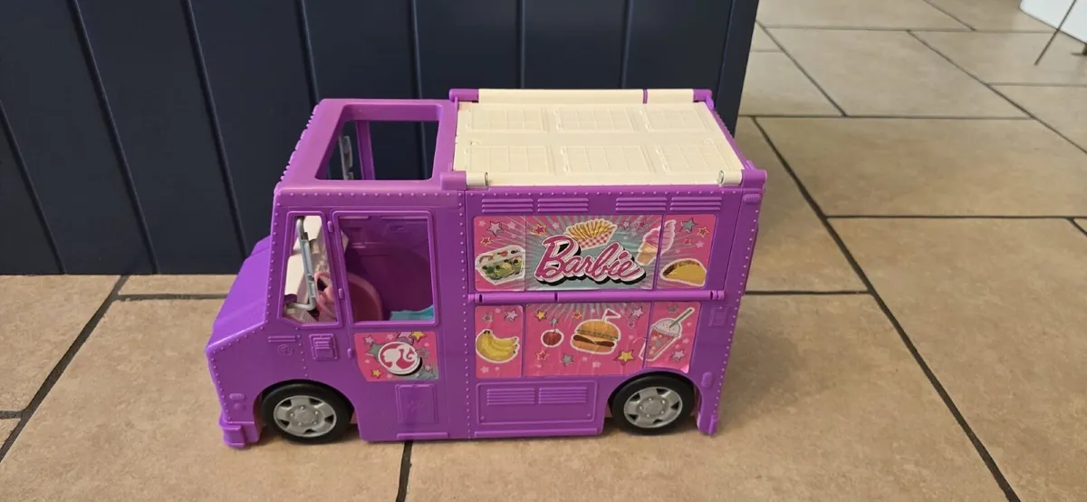 Barbie Food Truck - Image 1