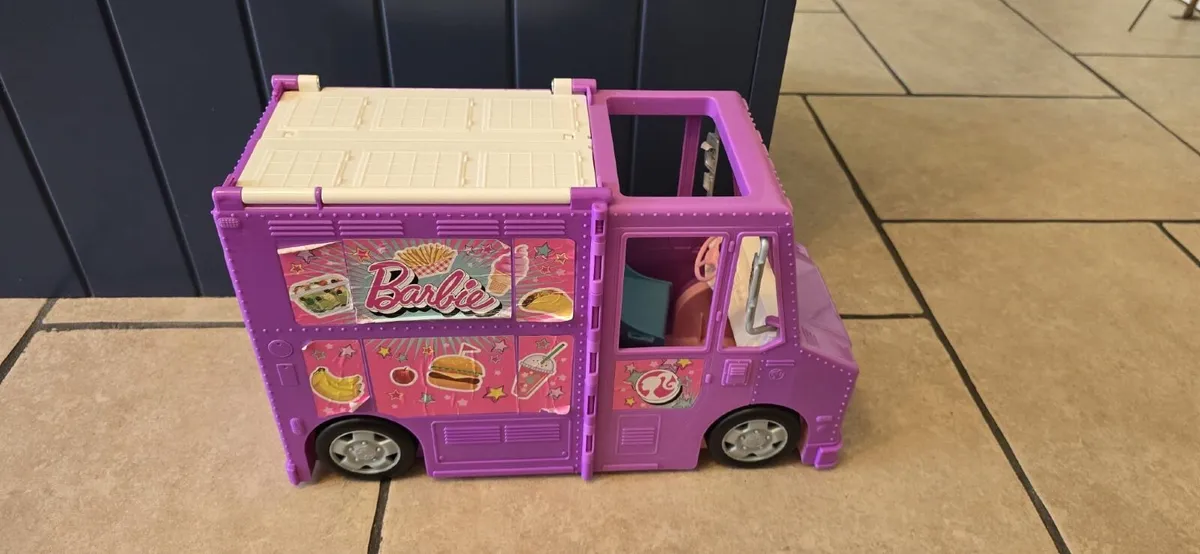 Barbie Food Truck - Image 3