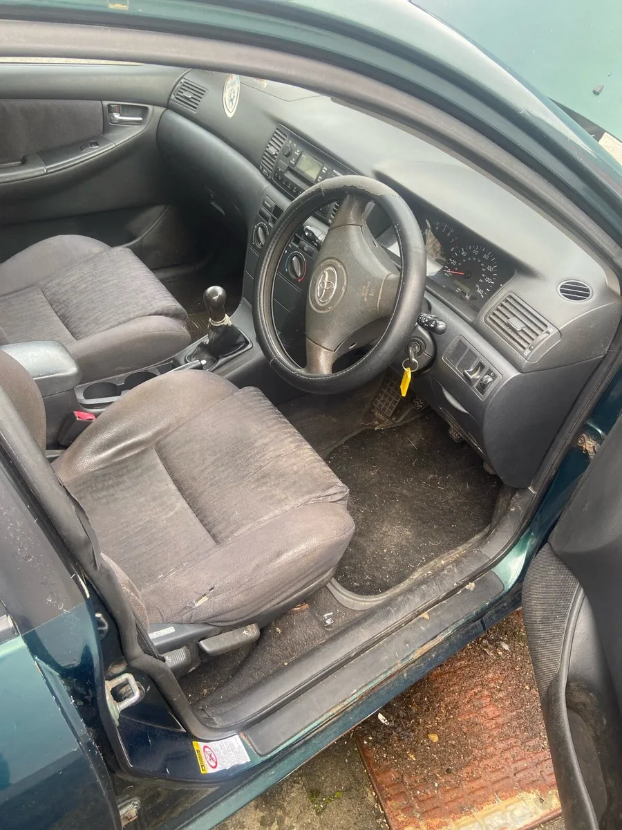 Toyota Corolla - Image 4
