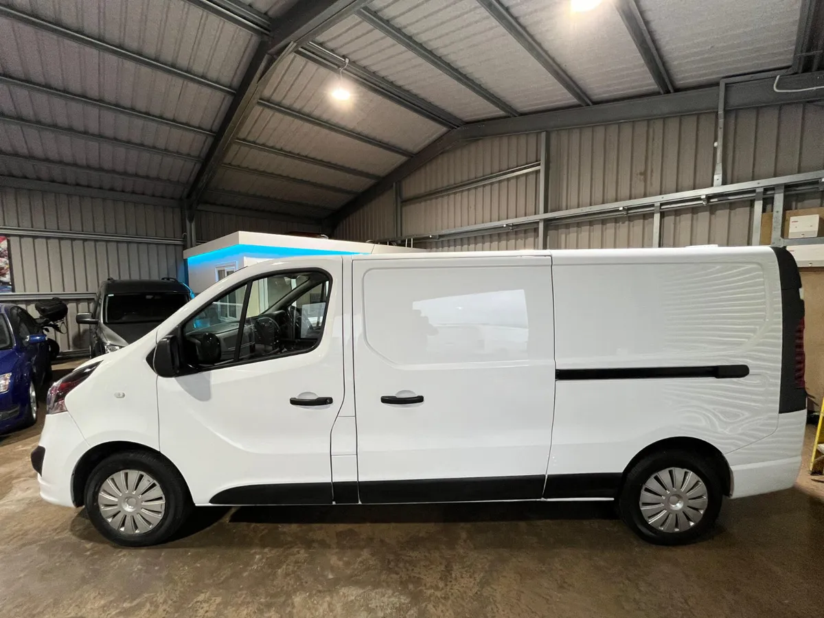 Vauxhall Vivaro 2018 1.6 Sportive - Image 4