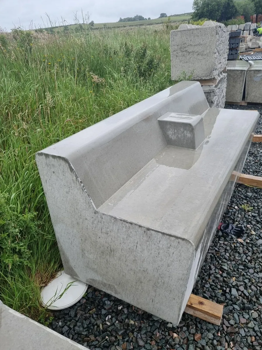 Concrete benches - Image 2