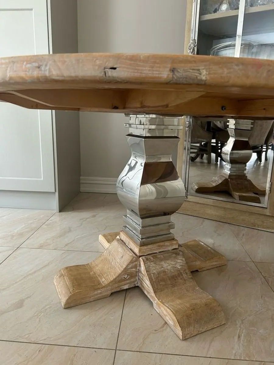Solid wood round table for sale - Image 2