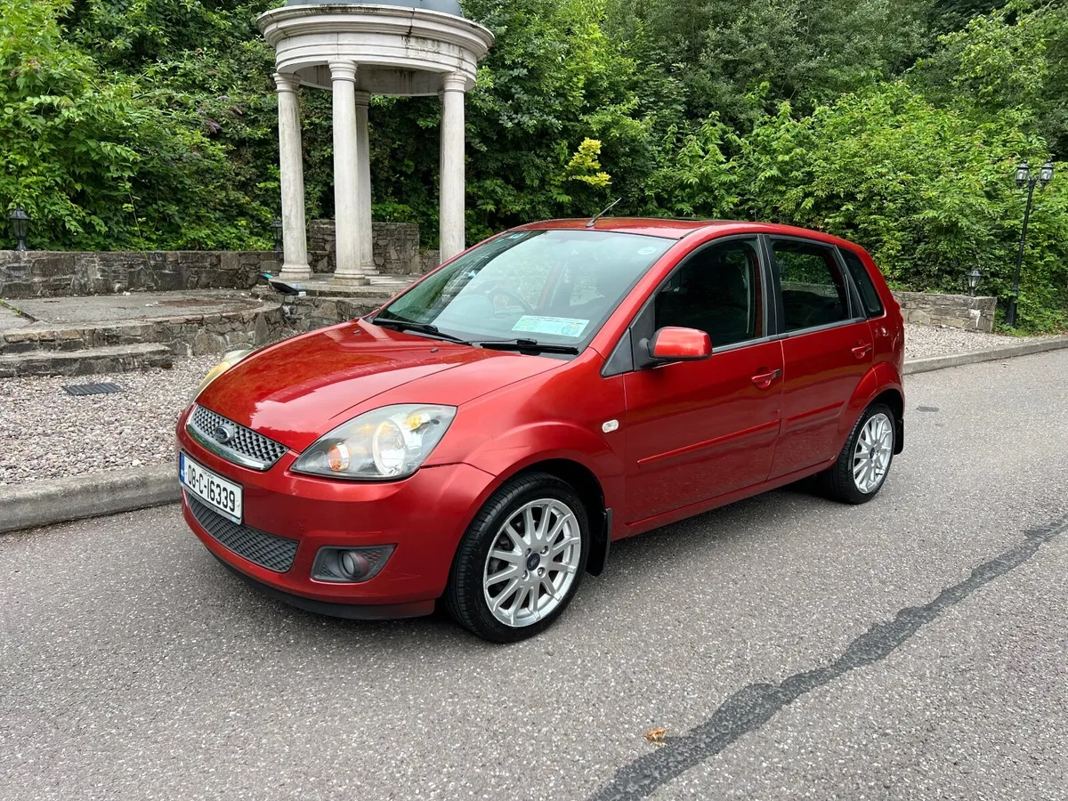 Ford Fiesta very low mileage New NCT 8/26 - Image 4