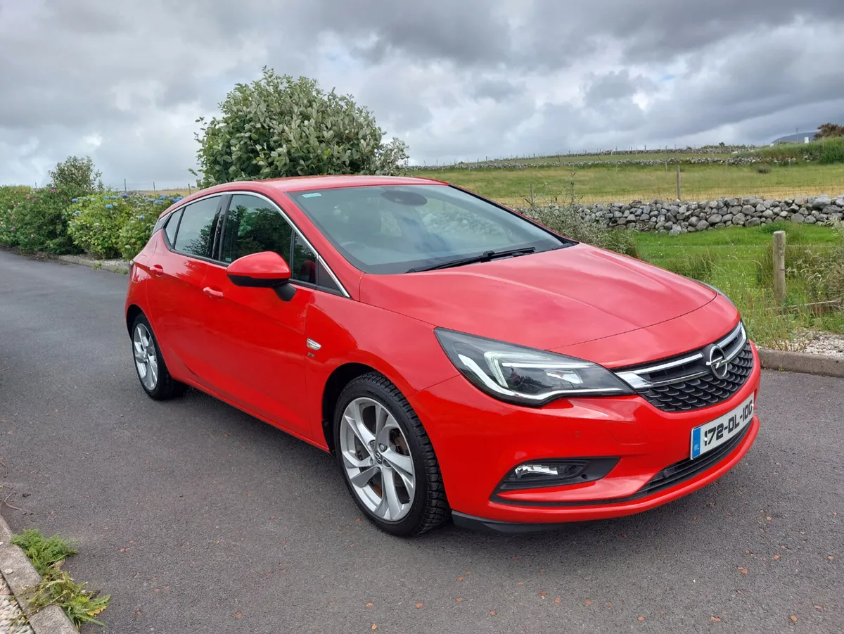 Opel Astra 2017 1.6 diesel sri - Image 1