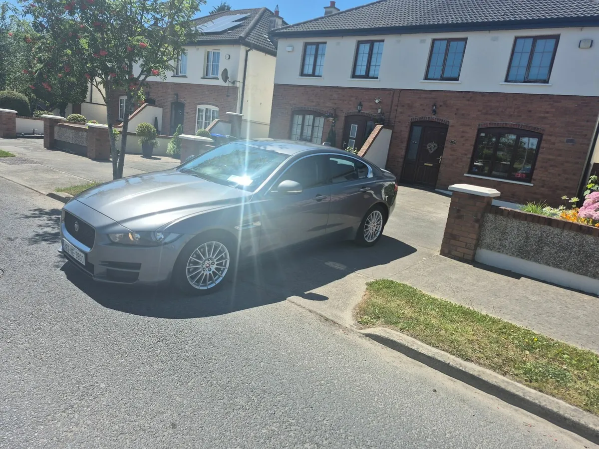 Jaguar XE 2016 - Image 3