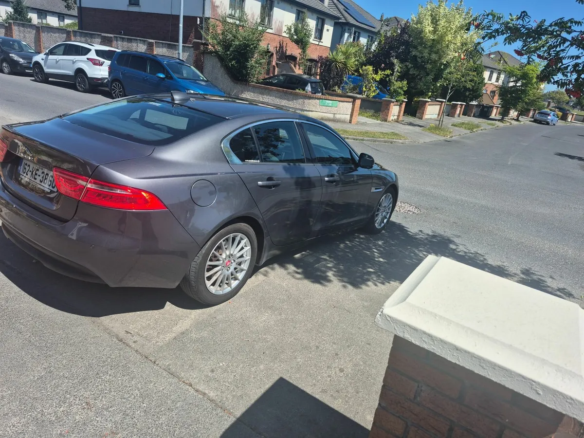 Jaguar XE 2016 - Image 4