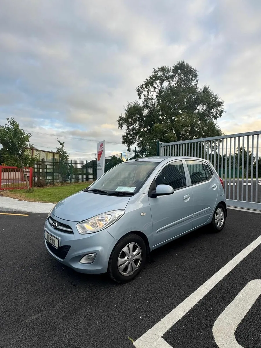 Hyundai i10 2011 - Image 1