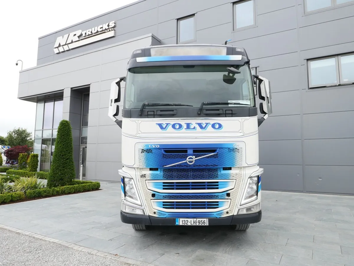 Volvo FH 13 460 Globetrotter 6x2  Midlift Ishift - Image 2