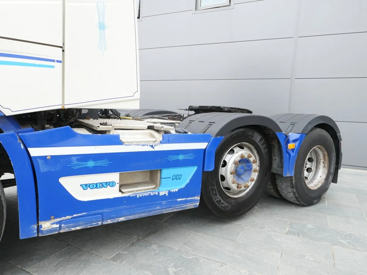 Volvo FH 13 460 Globetrotter 6x2  Midlift Ishift - Image 4