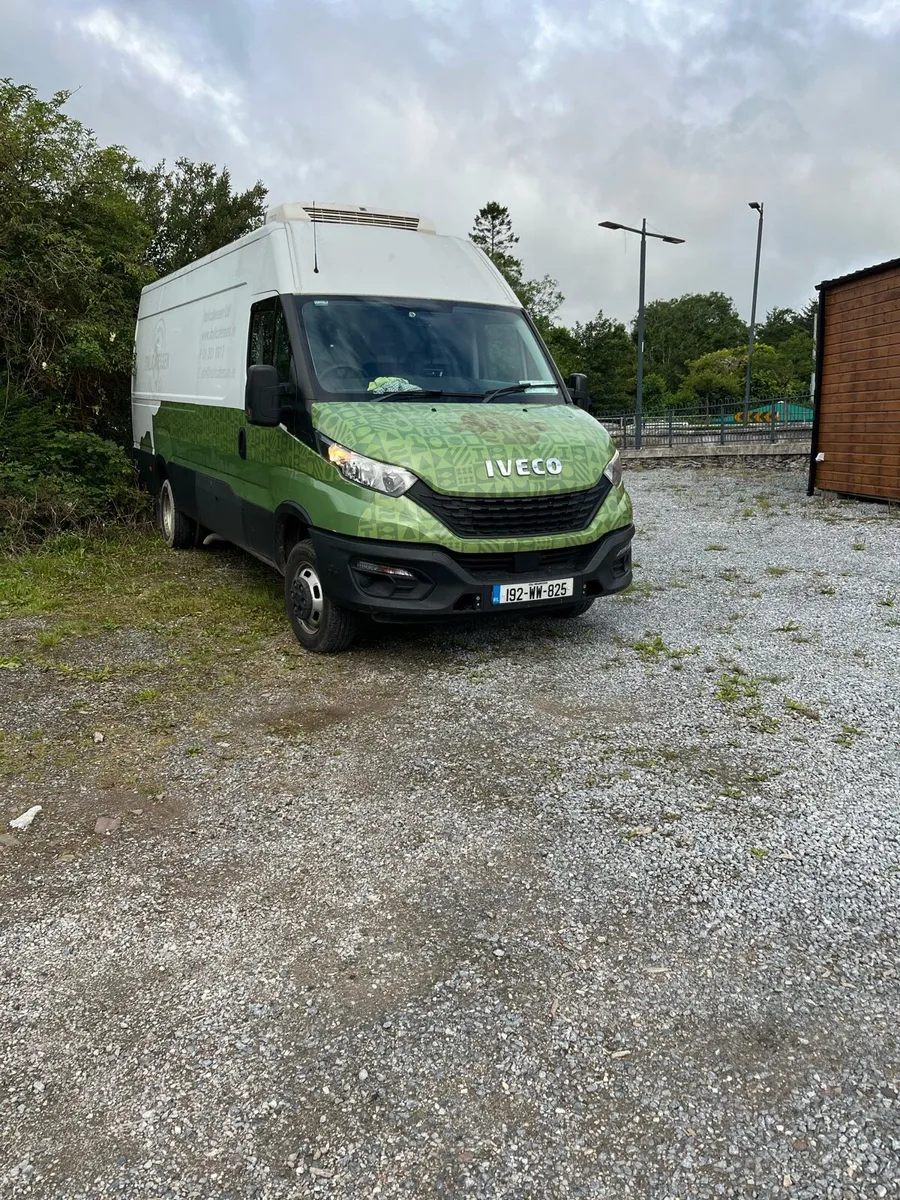 Iveco Daily lwb fridge van - Image 1