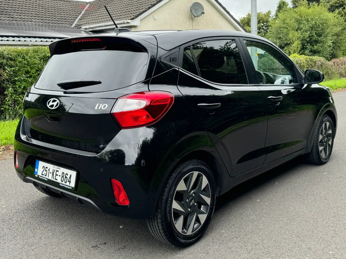 Hyundai i10 Deluxe Plus - 2025 - Image 4