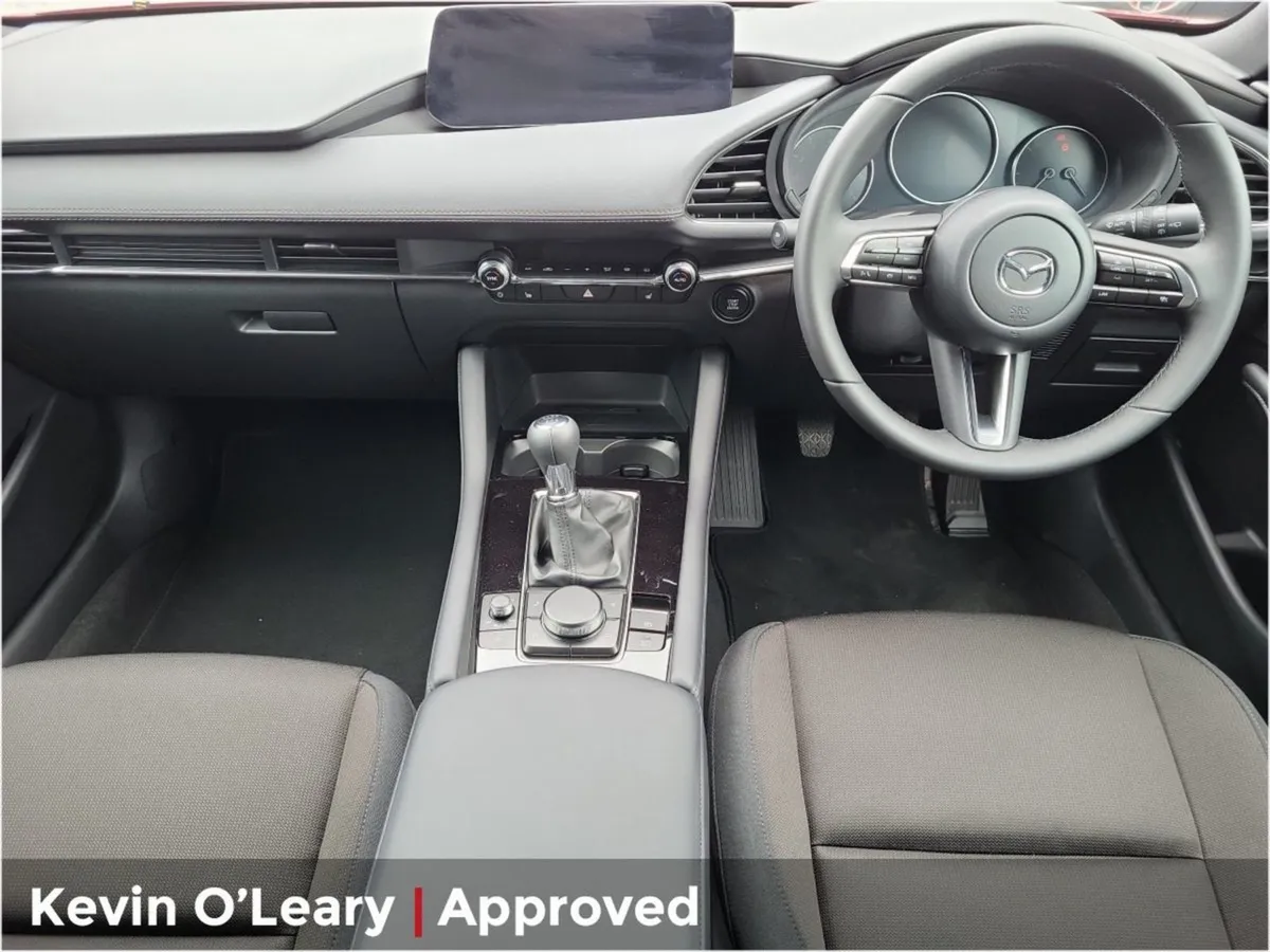 Mazda 3 5dr Centre-line 2.0 Sky-x 186PS - Image 4