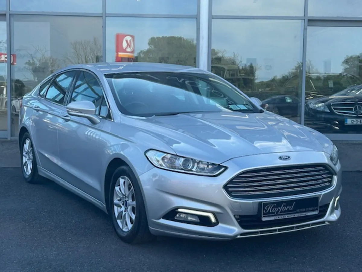 Ford Mondeo 1.5 TDCi Zetec Hatchback - Image 3
