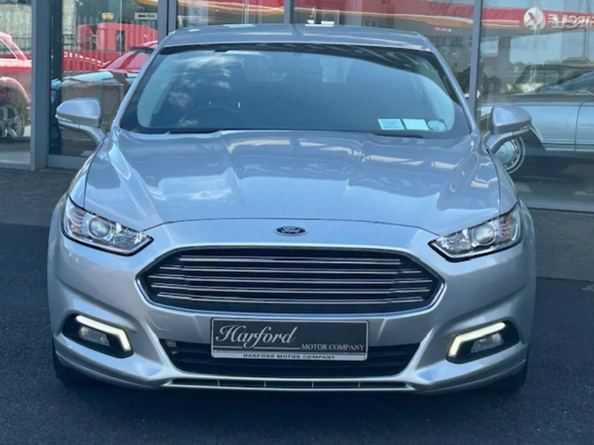 Ford Mondeo 1.5 TDCi Zetec Hatchback - Image 4