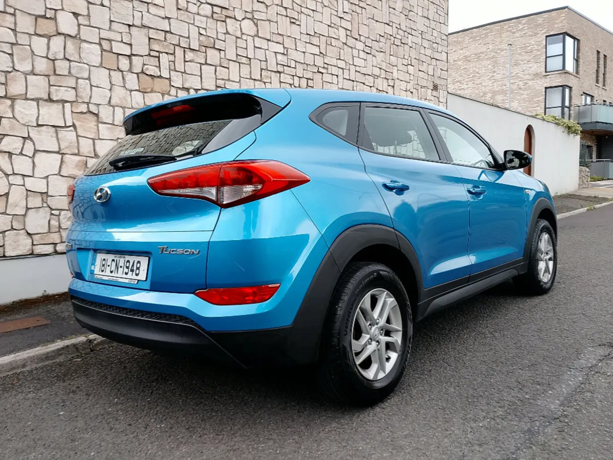 Hyundai Tucson 1.7 S 116PS 5DR - Image 3