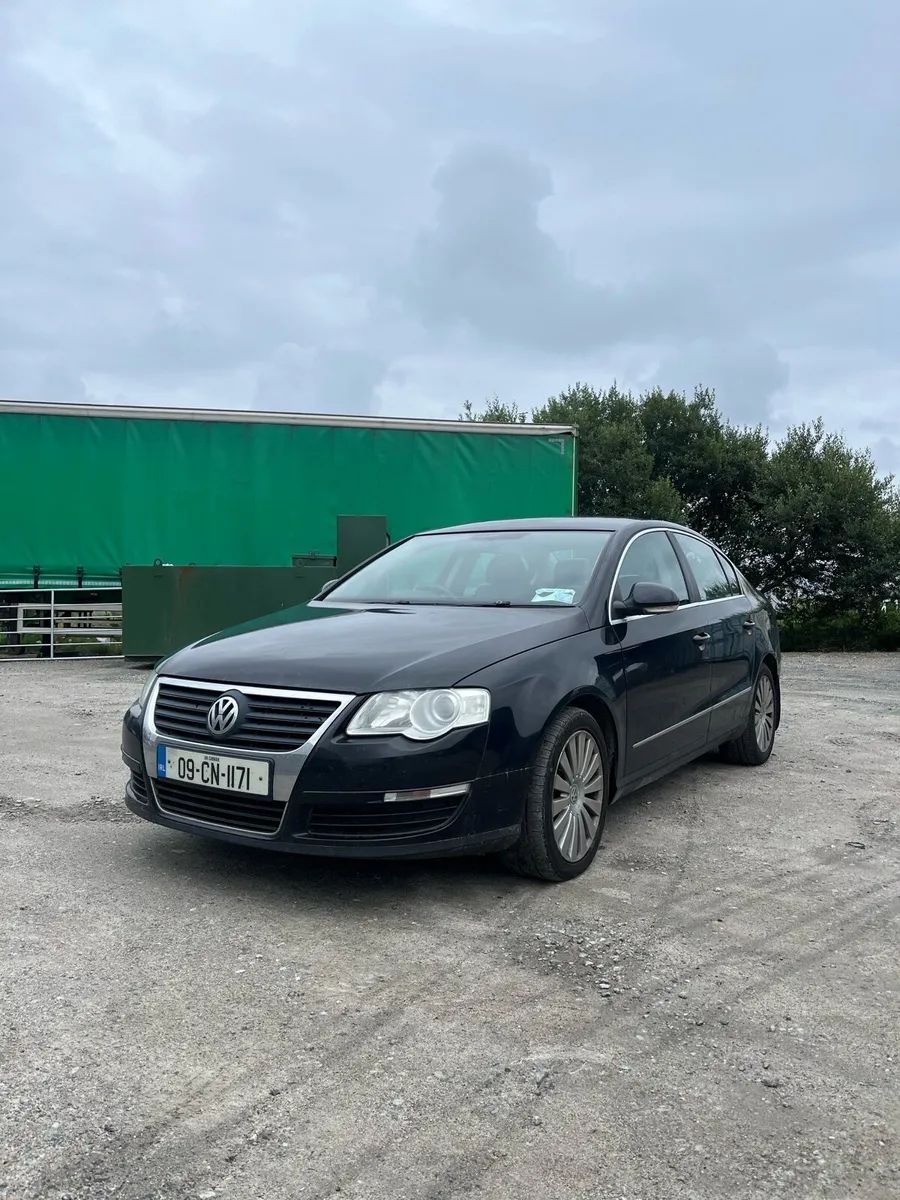 2009 VW Passat - Image 1