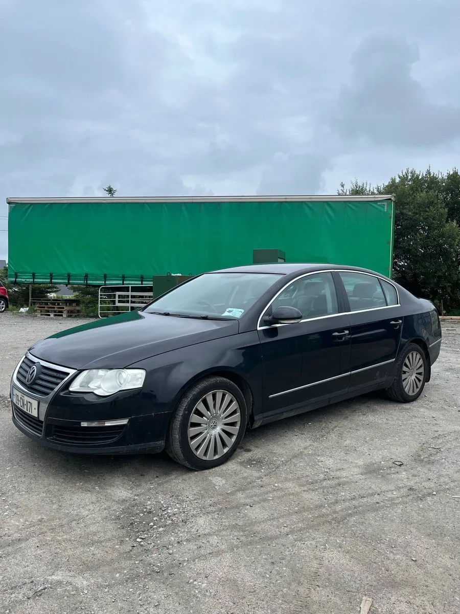 2009 VW Passat - Image 2