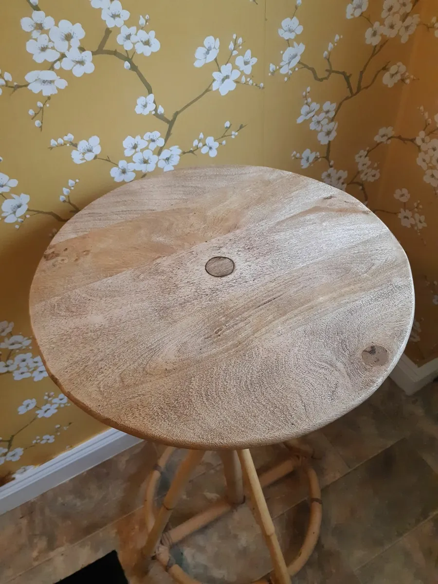 Beautiful Vintage Faux Bamboo Bistro/Occasional Ta - Image 4