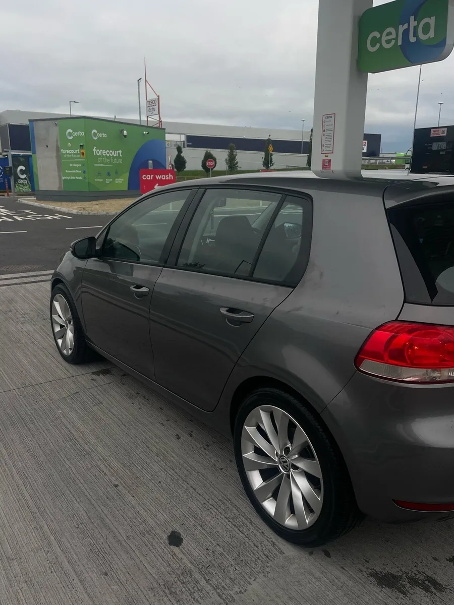 Volkswagen Golf 1.6 TDI S 2010 - Image 3