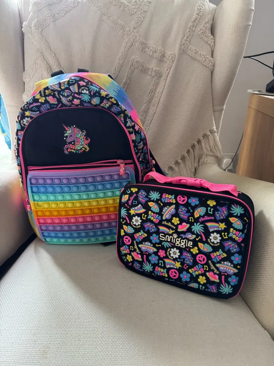 Smiggle backpack and lunchbox - Image 1