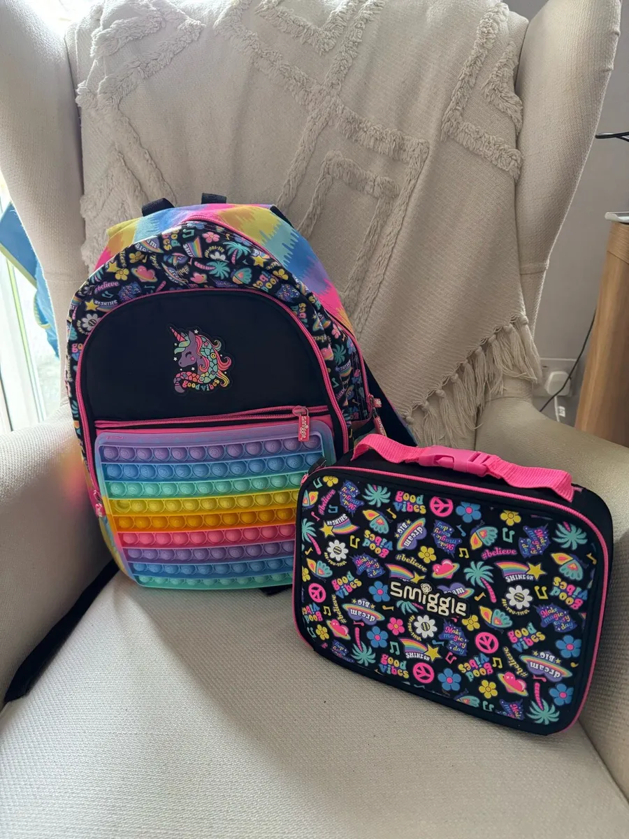 Smiggle backpack and lunchbox - Image 3