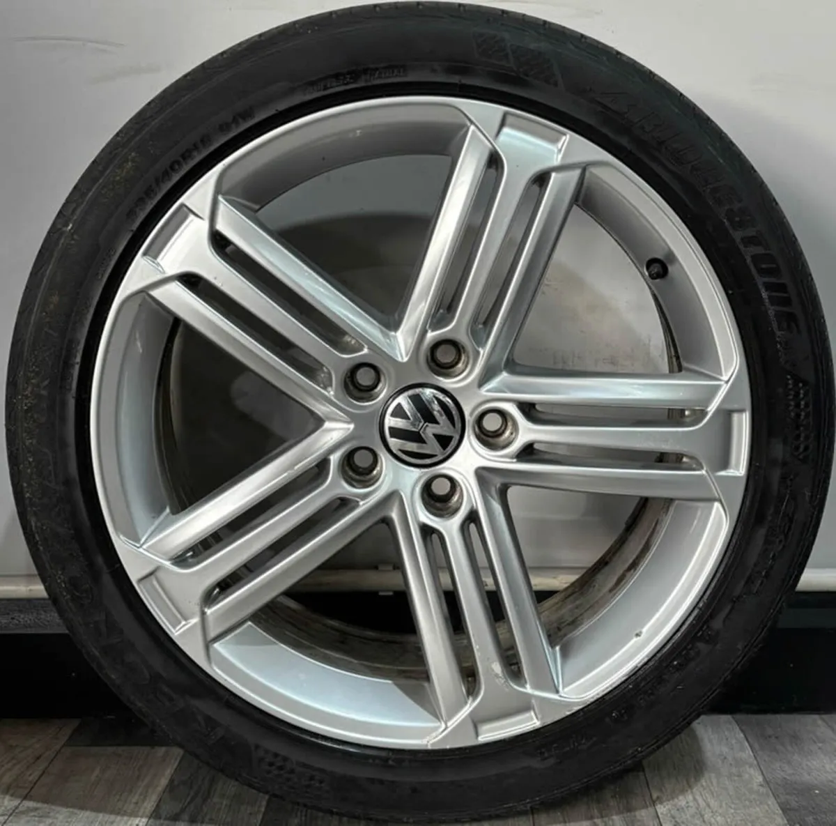 18" Genuine VW GOLF R TALLADEGA Alloy Wheels - Image 2