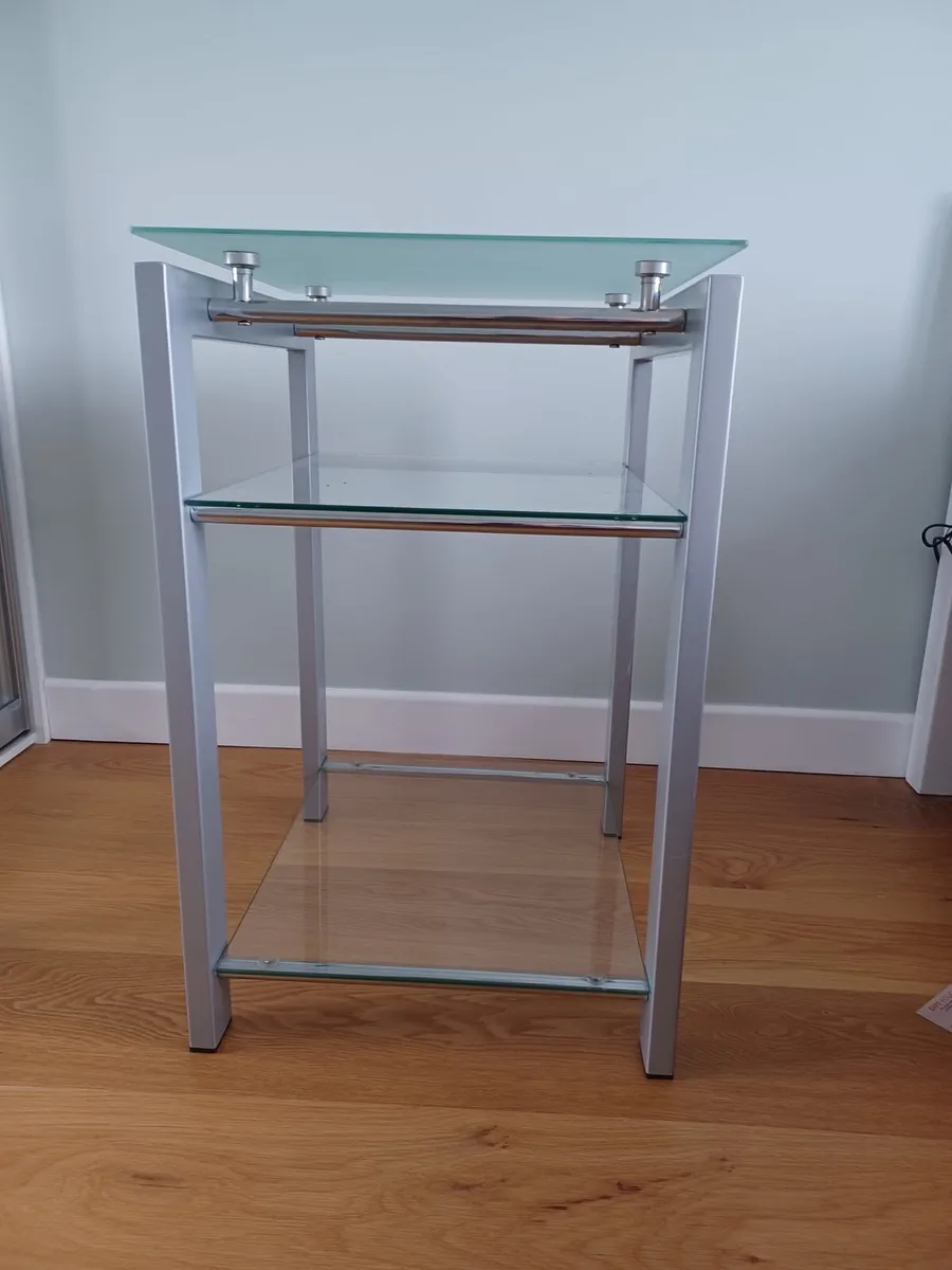 Glass table - Image 1