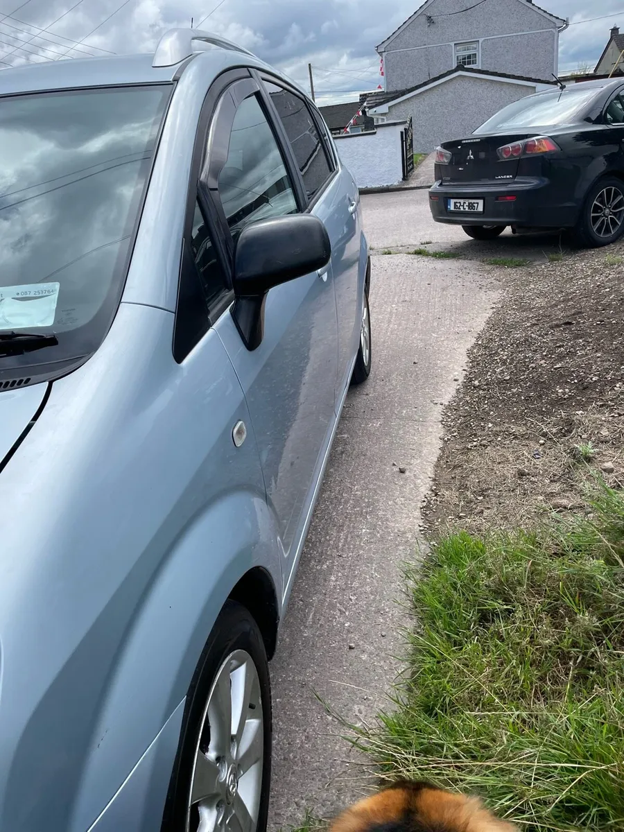 Car - Image 4