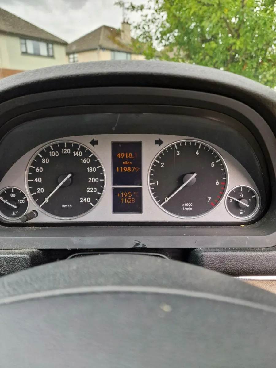 Mercedes Benz B150 Automatic. low milage - Image 3