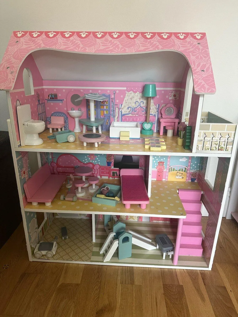 Wooden Dolls House - Image 1