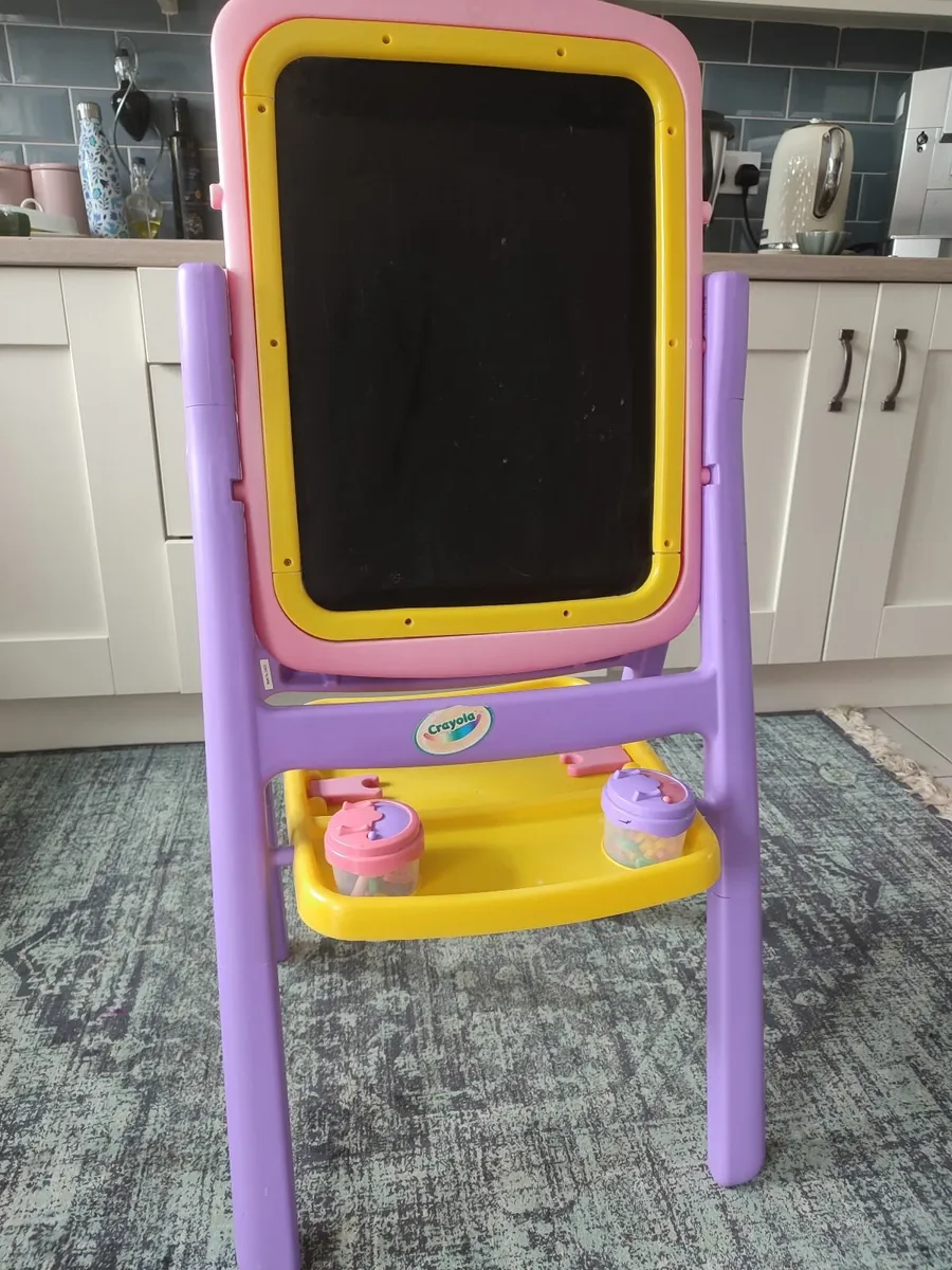 Crayola chalkboard and magnetic whiteboard - Image 1