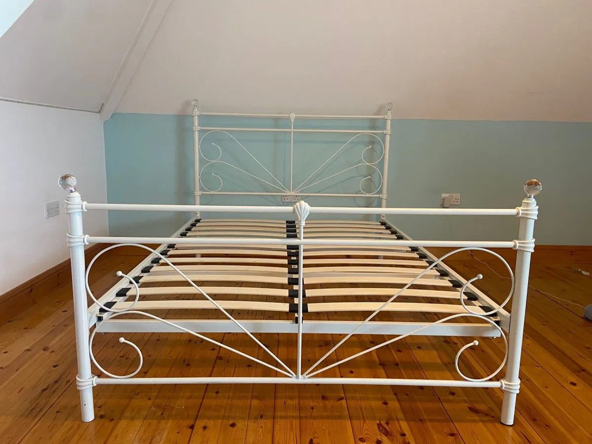 Double bed frame - Image 1