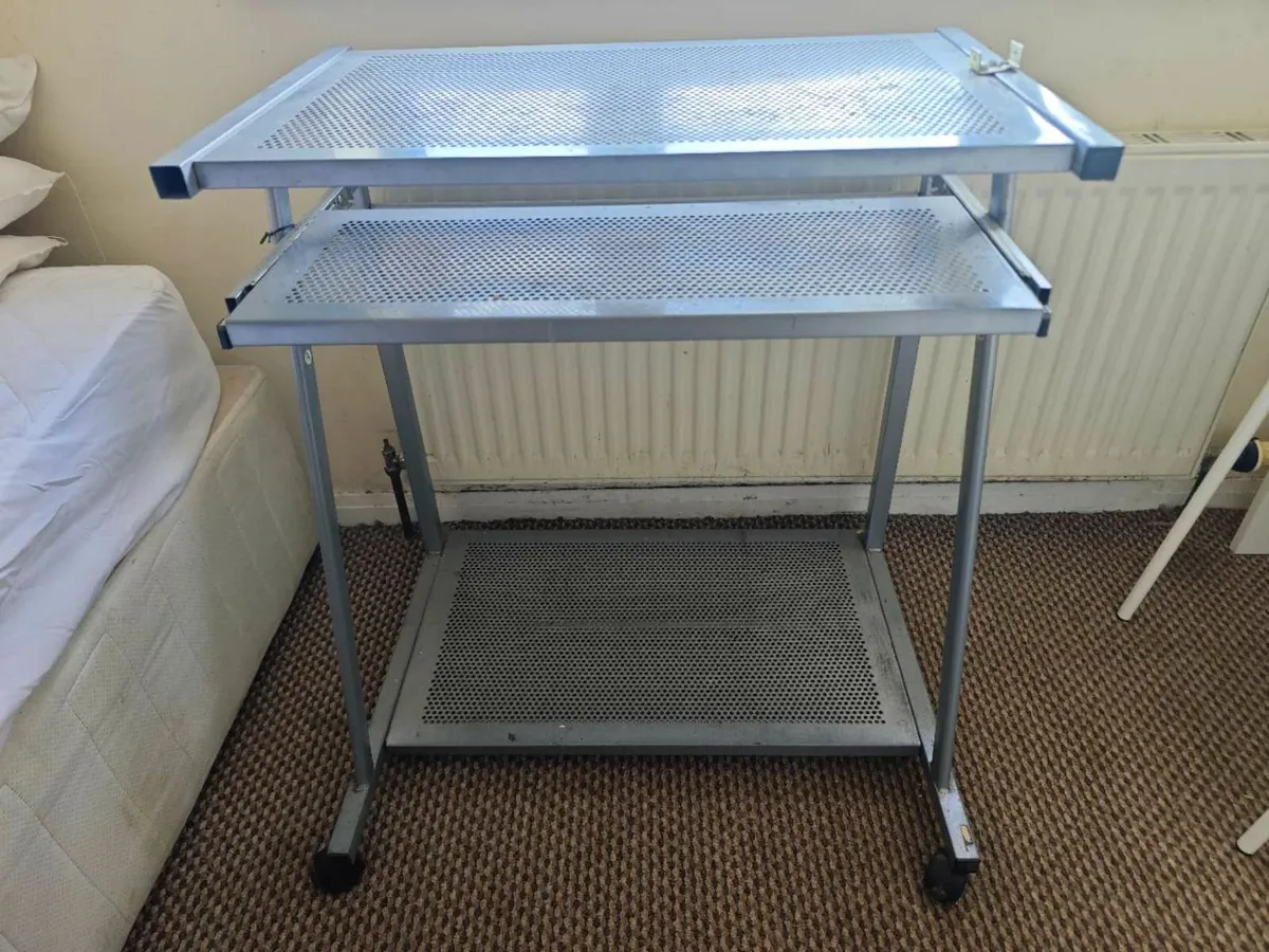 desk table - Image 2