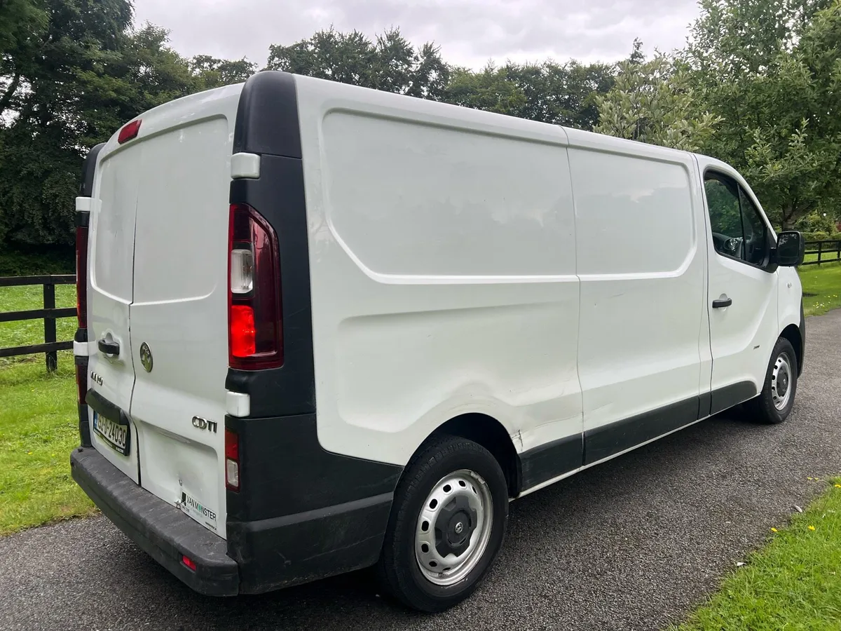 2015 Opel Vivaro tax and test 02/2026 - Image 3