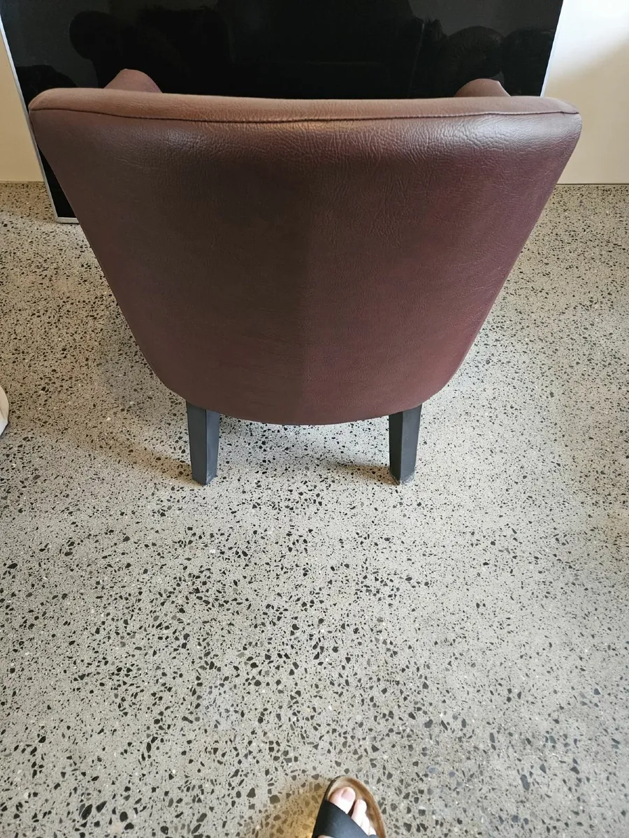 Bucket Chair - Image 3