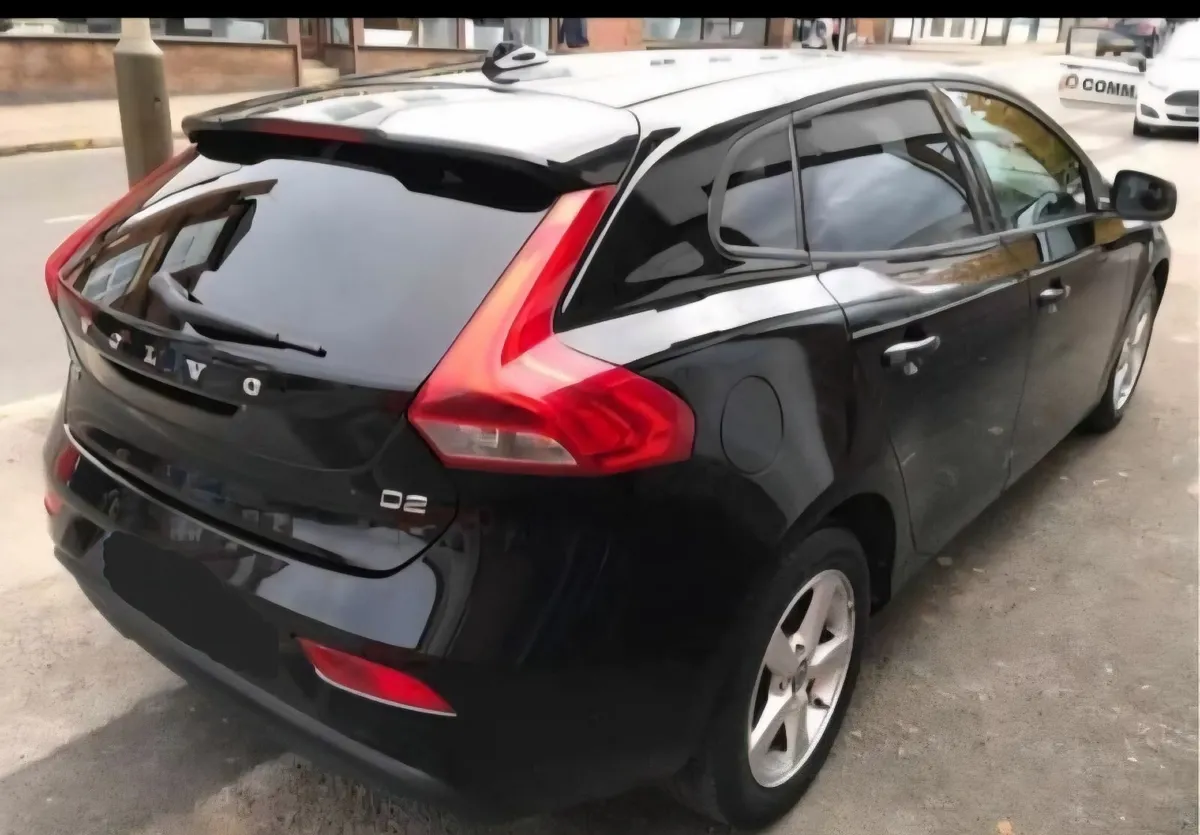 Volvo V40 2016 - Image 4