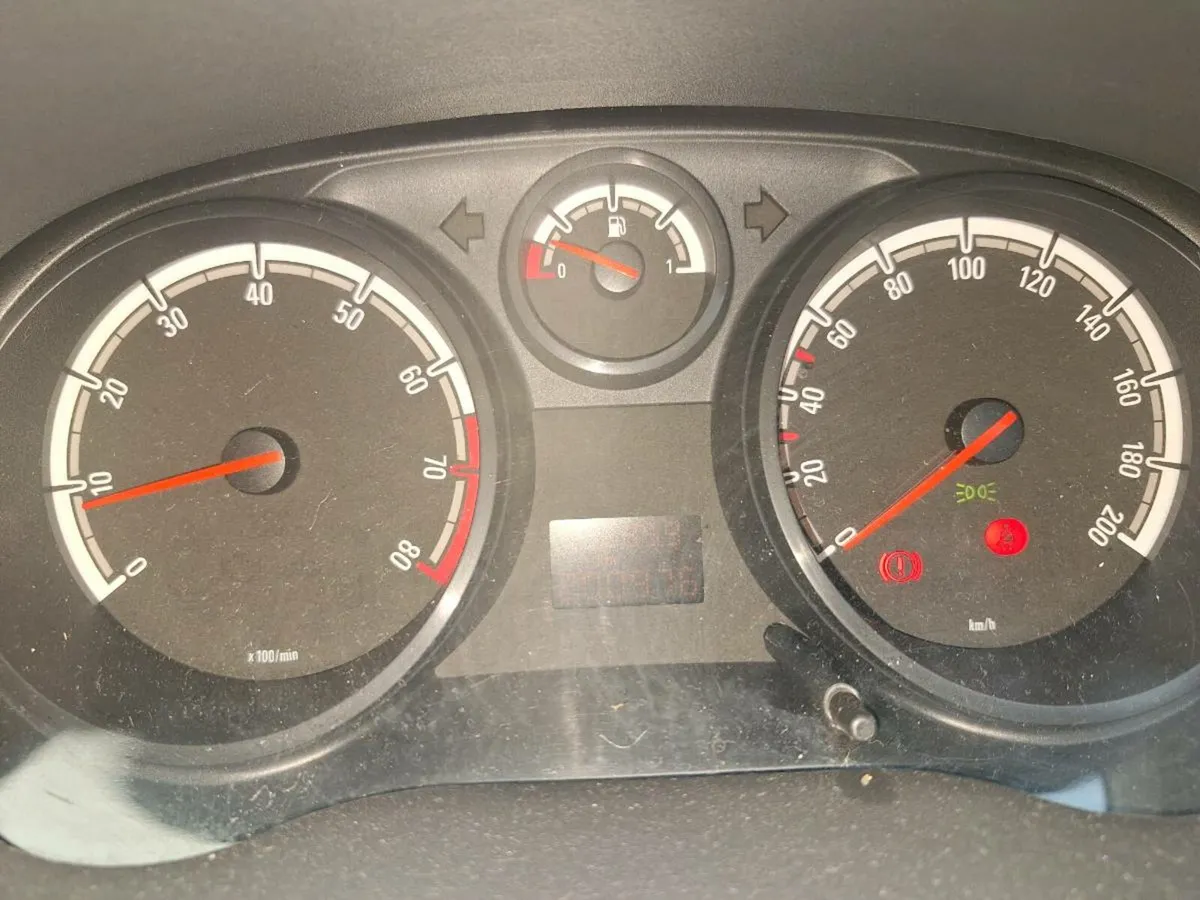 Opel corsa - Image 3