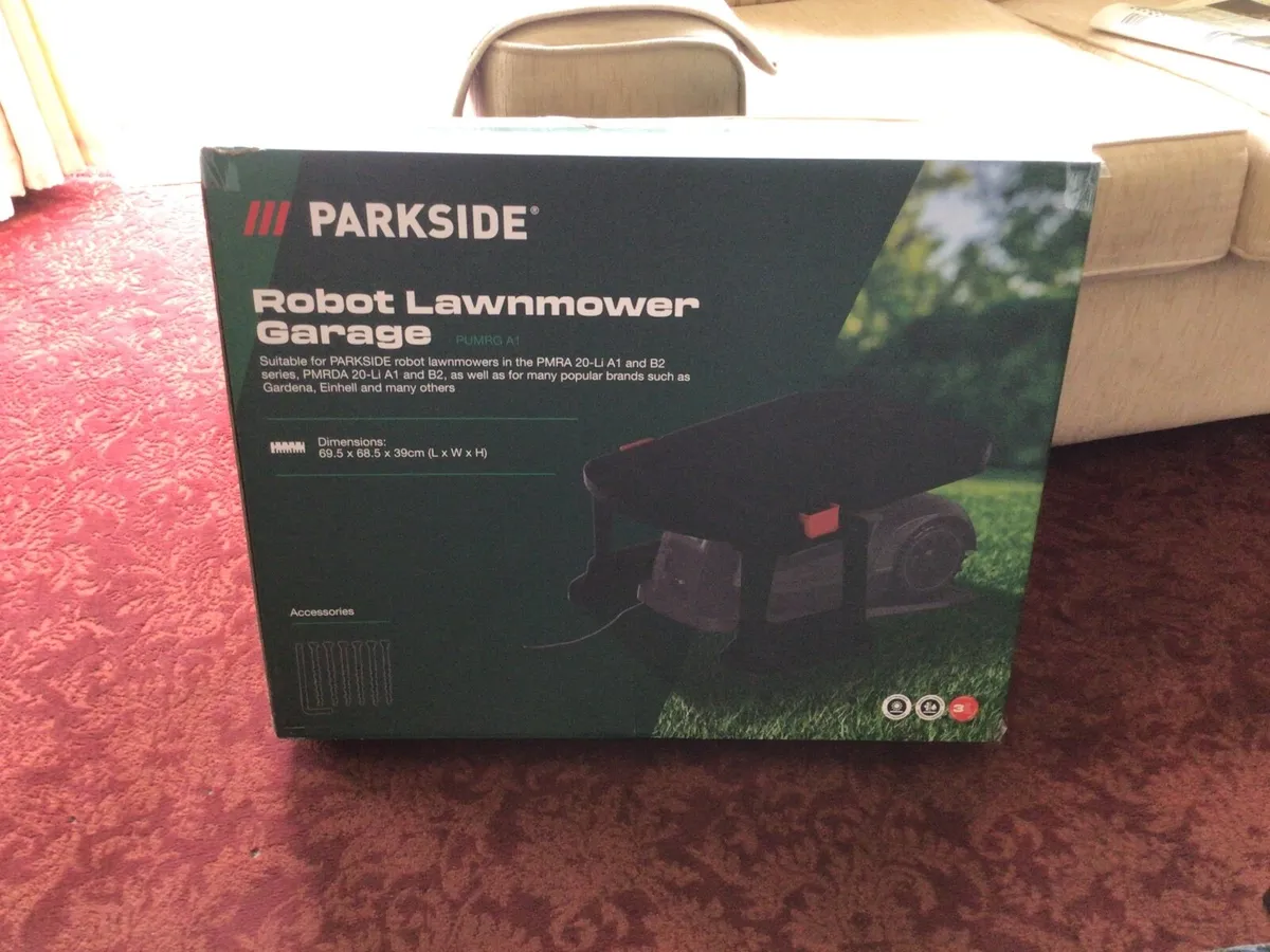 Robot lawn mower - Image 1