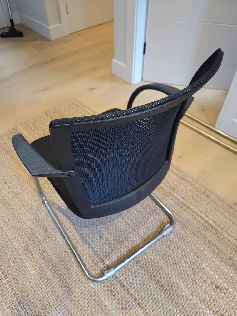 Free Office Chair – Static (No Wheels) - Image 2