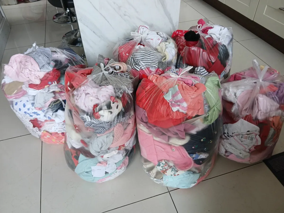 6 bags of girls clothes bundle 12 - 18 months - Image 1