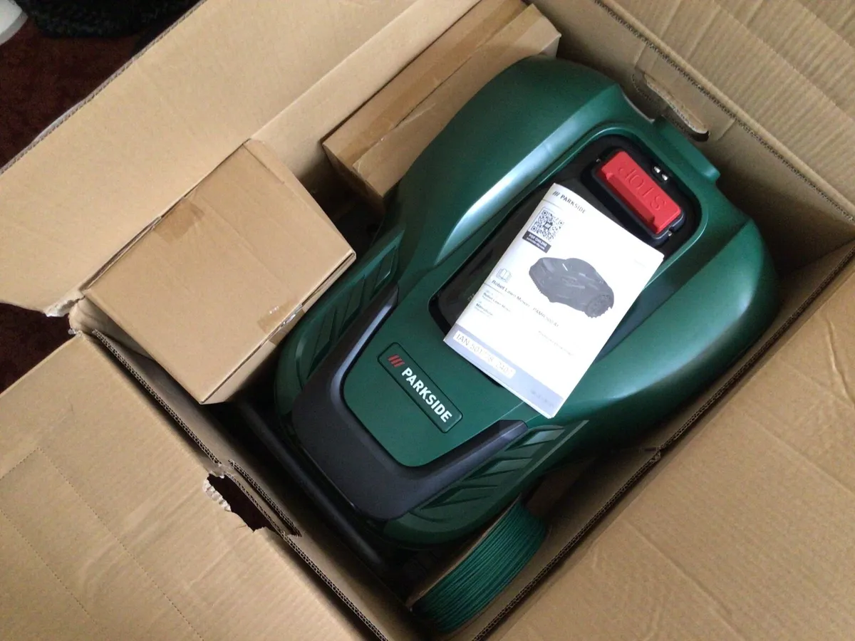 Robot lawn mower - Image 3